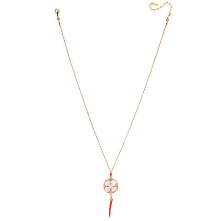 Refined white mother-of-pearl and lacquered metal chilli pepper pendant necklace| red73540