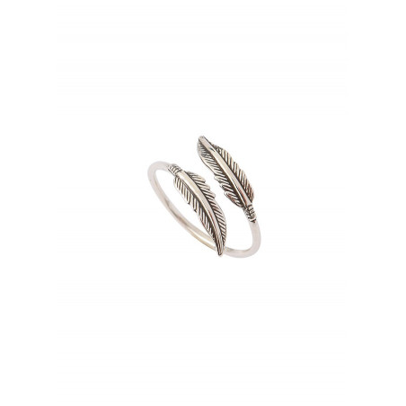 Bohemian chic feather and metal toi et moi ring | silver-plated