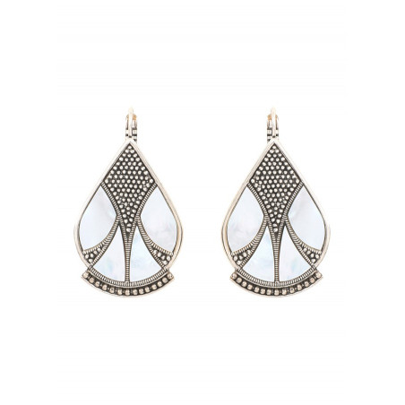 Modern mother-of-pearl and metal sleeper earrings | white