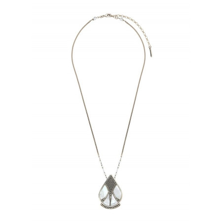 Bohemian chic mother-of-pearl and rock crystal pendant necklace| white