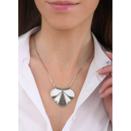 Collier pendentif romantique nacre et cristal de roche | blanc84822
