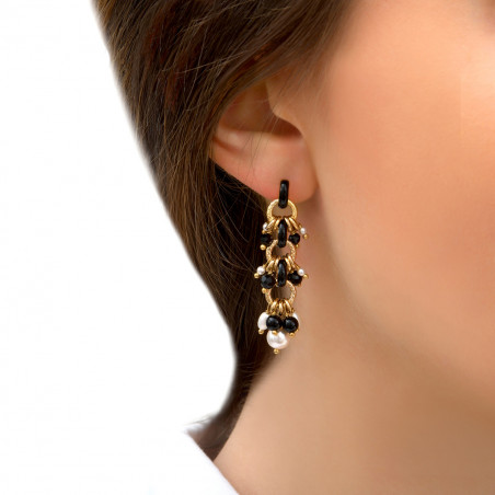 Smart freshwater pearl bead and onyx earrings for pierced ears | black85301