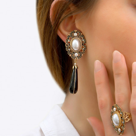 Timeless onyx and mother-of-pearl bead clip-on earrings | black85990