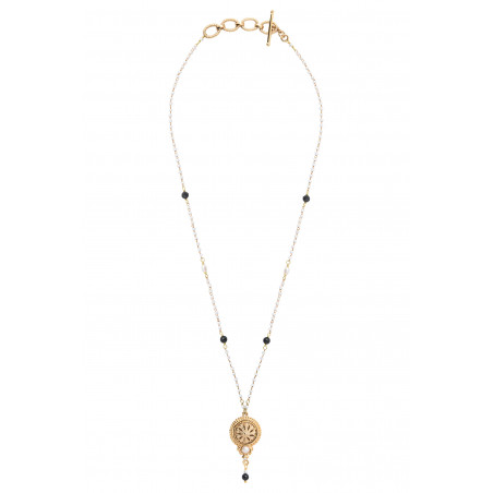 Sophisticated freshwater pearl and onyx pendant necklace I white