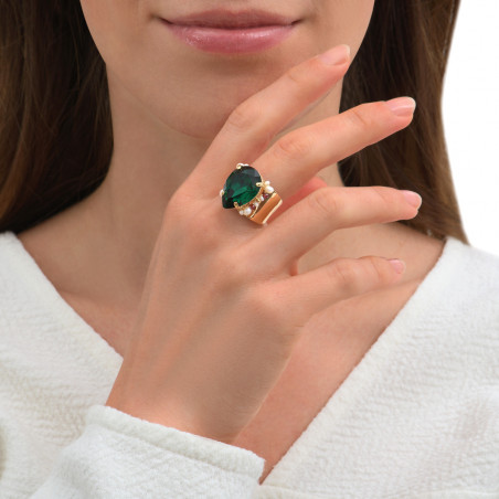 Adjustable luxurious ring with crystals, garnets and river pearls | green86391