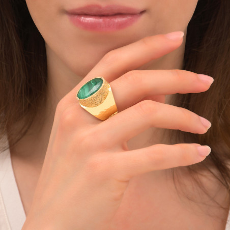 Wide feminine ring with malachite and gold plating | green86511