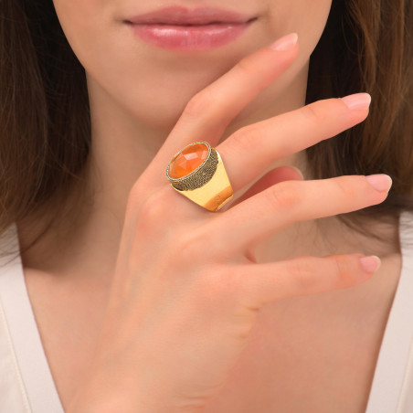 Wide ring with carnelian and gold plating | red86519