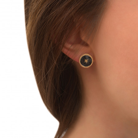 Chic stud star earrings in fine gilded metal | black86541