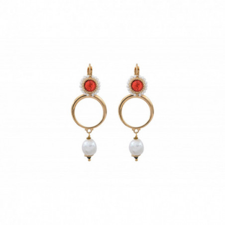 Airy freshwater pearls and Prestige crystal sleeper earrings | gold