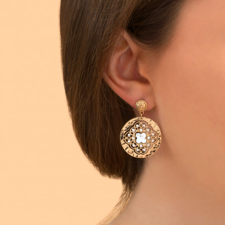 Feminine freshwater pearl earrings with butterfly fastening | white86951