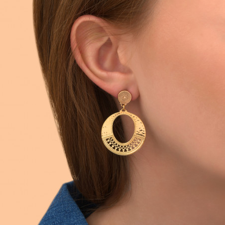 Boucles d'oreilles percées modernes métal doré martelé I doré89585