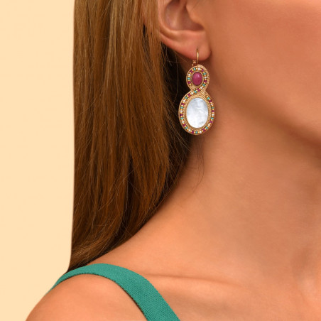 Chic cabochon sleepers earrings| mother-of-pearl91253