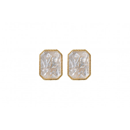 Feminine cabochon clip-on earrings| white