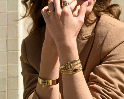 Découvrez le layering : la tendance bijoux pour accumuler vos bijoux en stacking !