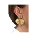 Boucles d'oreilles percées douces métal et nacre - jaune Jaune or