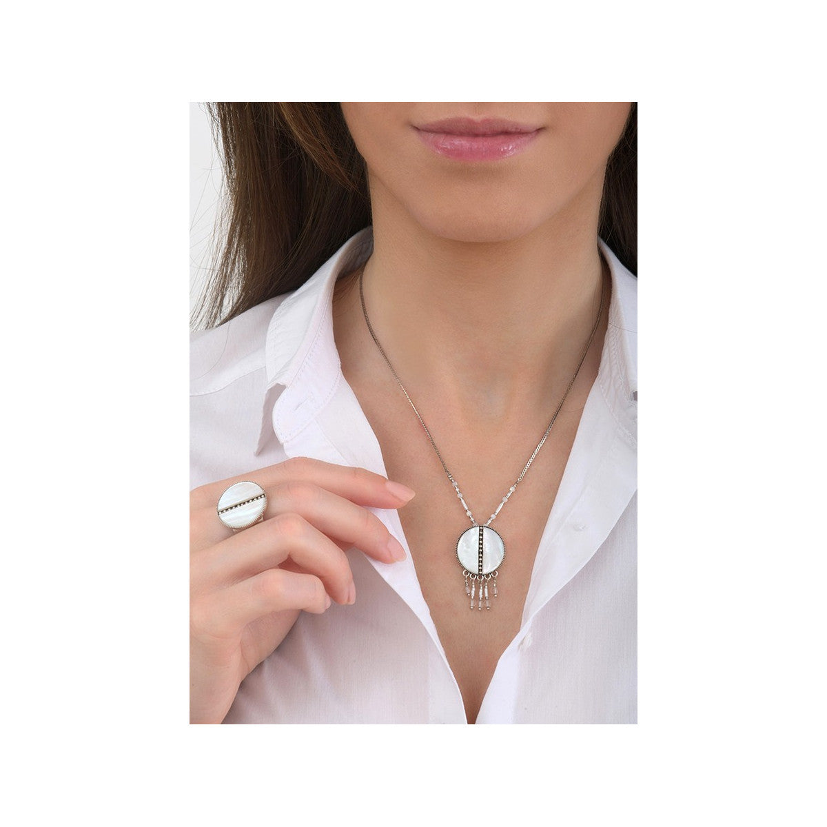 Collier pendentif féminin nacre et cristal de roche - blanc Blanc argent