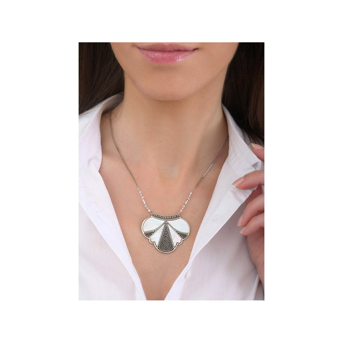 Collier pendentif romantique nacre et cristal de roche - blanc Blanc argent