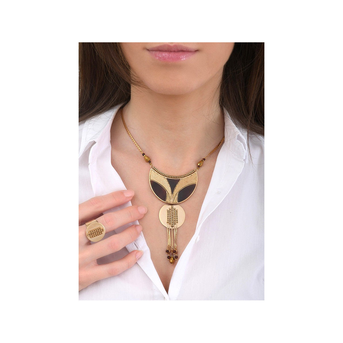 Collier plastron moderne nacre et quartz - noir Noir or