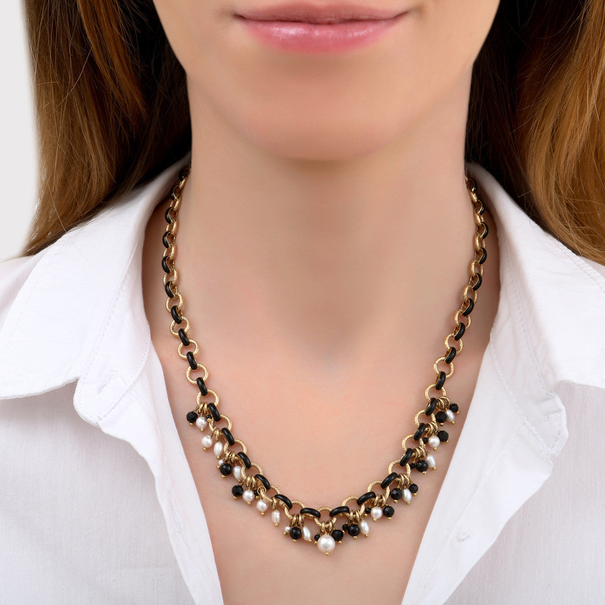Collier chaîne breloques perles de rivière et onyx - noir Noir blanc