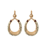 Boucles d'oreilles dormeuses grenat nacre - blanc Nacre