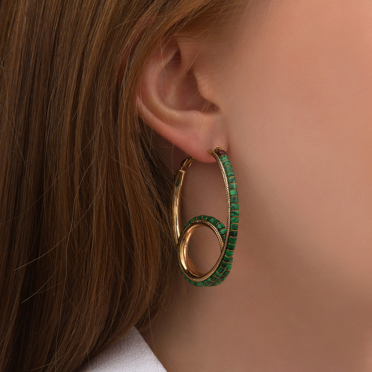 Boucles d'oreilles créoles modernes malachite grenat - vert Vert