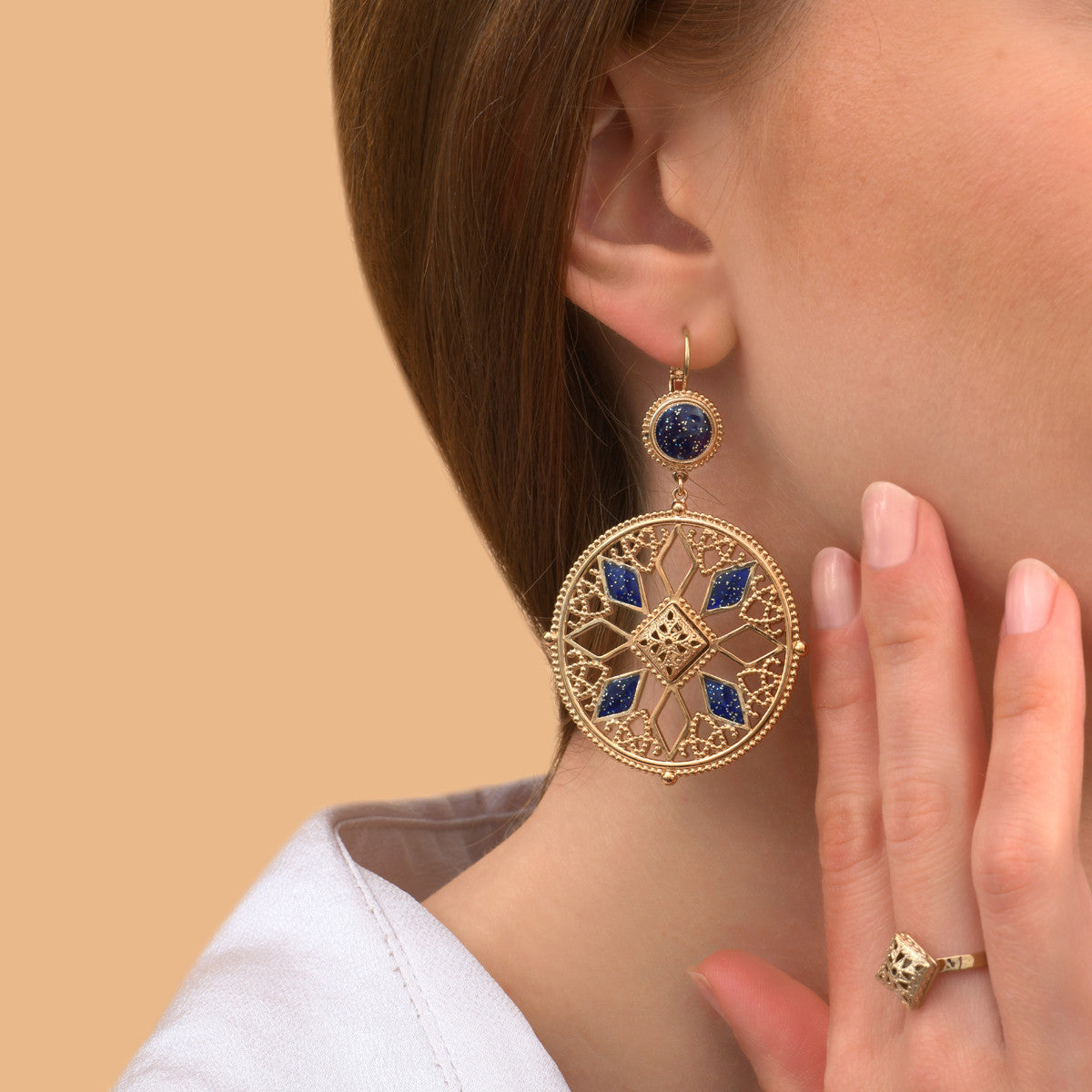 Boucles d'oreilles dormeuses résine émaillée - bleu Bleu