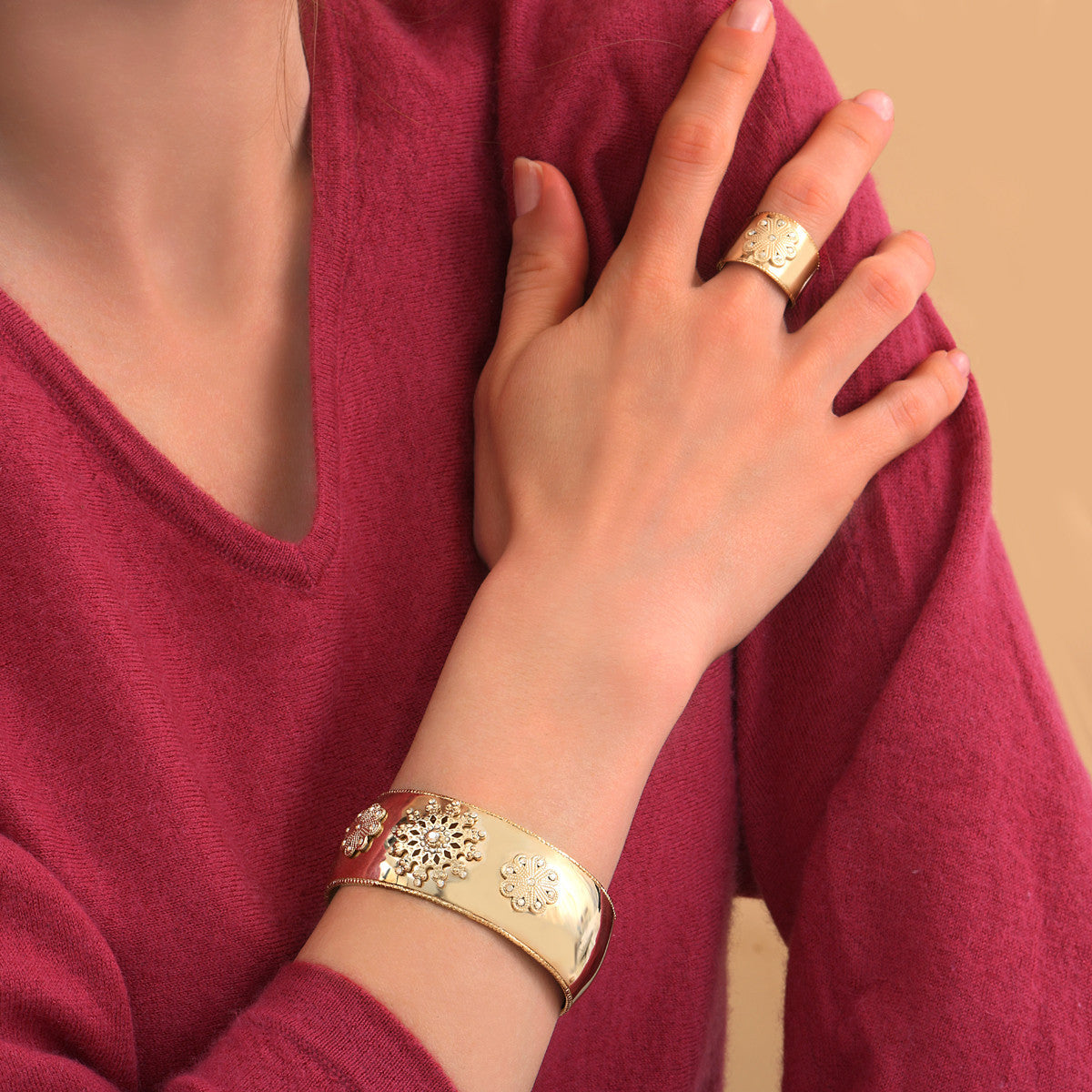 Bracelet manchette sophistiquée cristaux Prestige - doré Dore