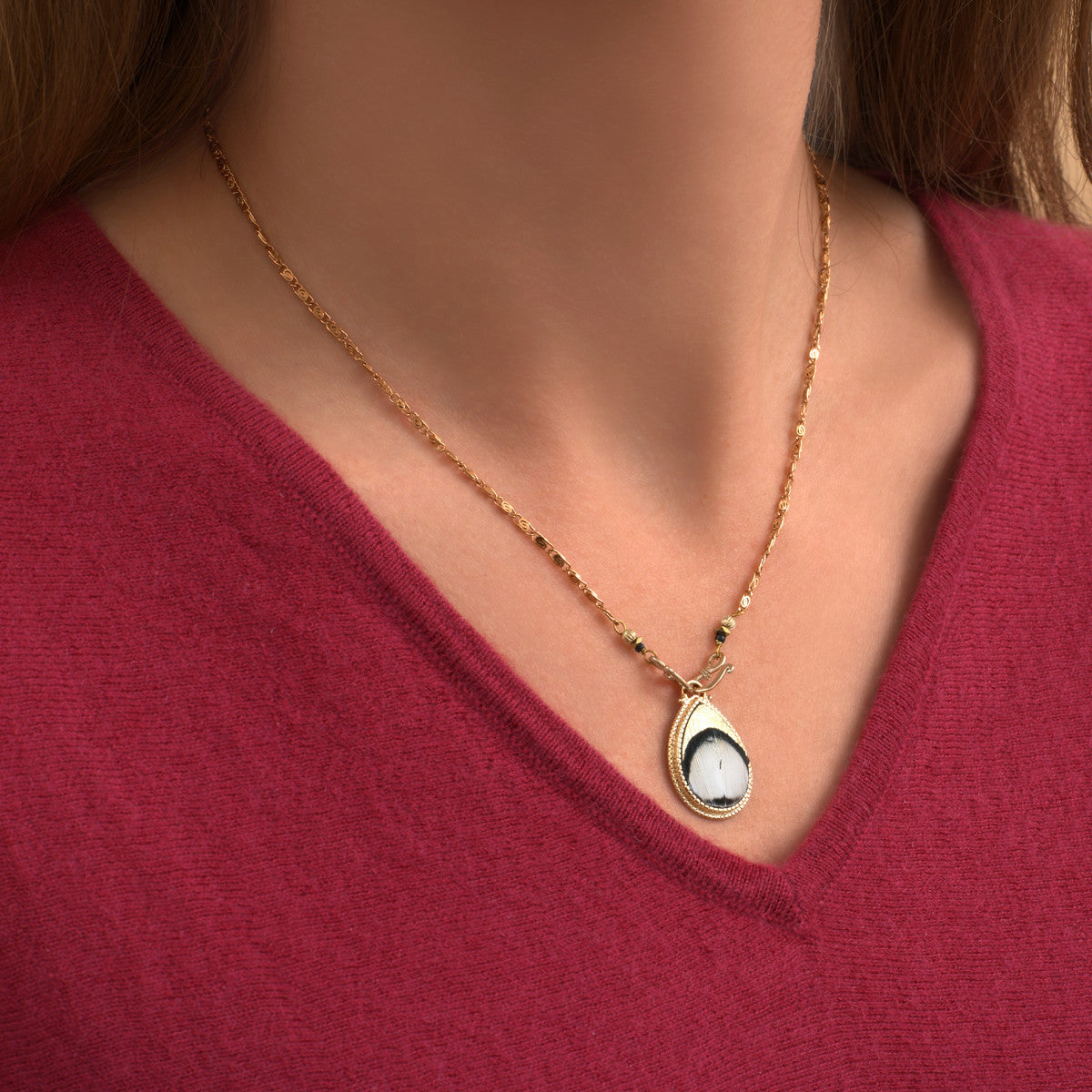 Collier chaîne dorée pendentif plume - blanc Blanc