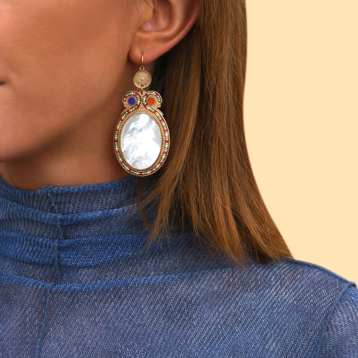 Boucles d'oreilles dormeuses sophistiquées nacre Nacre multi