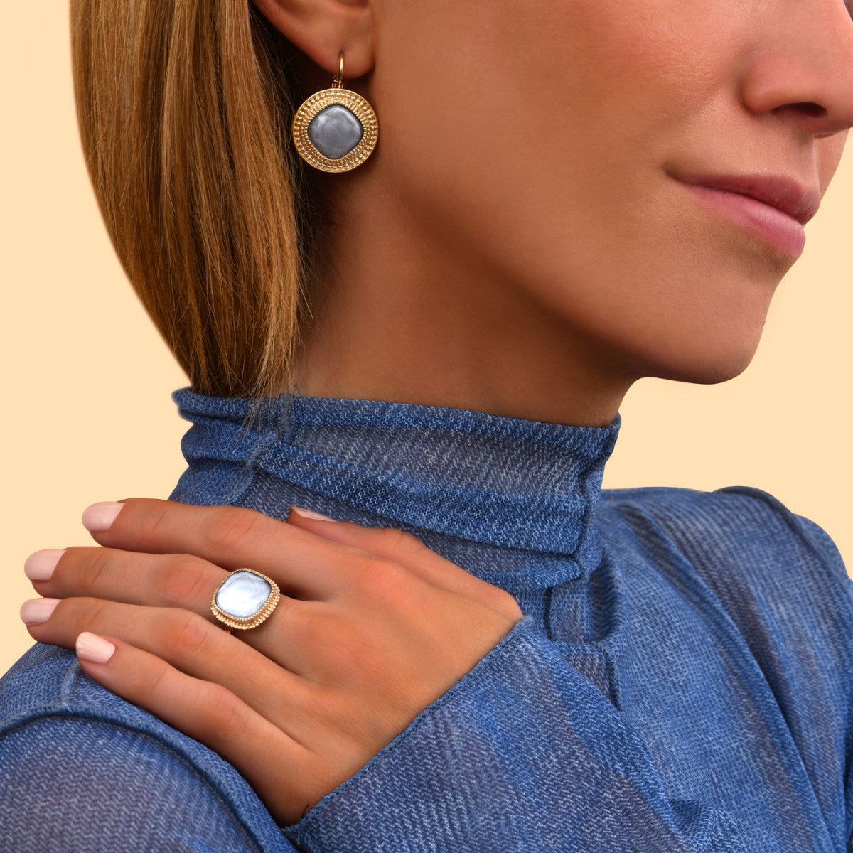 Boucles d'oreilles dormeuses cabochon LOUISE - blanc Blanc