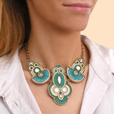 Collier plastron cristaux Prestige nacre blanche - bleu Nacre bleu
