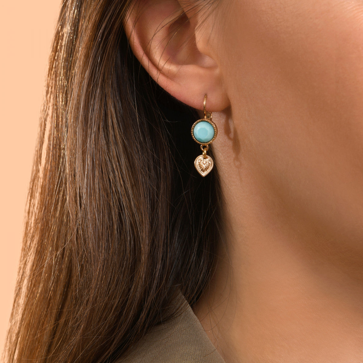 Mini boucles d'oreilles dormeuses Mindoro - turquoise Nacre turquoise