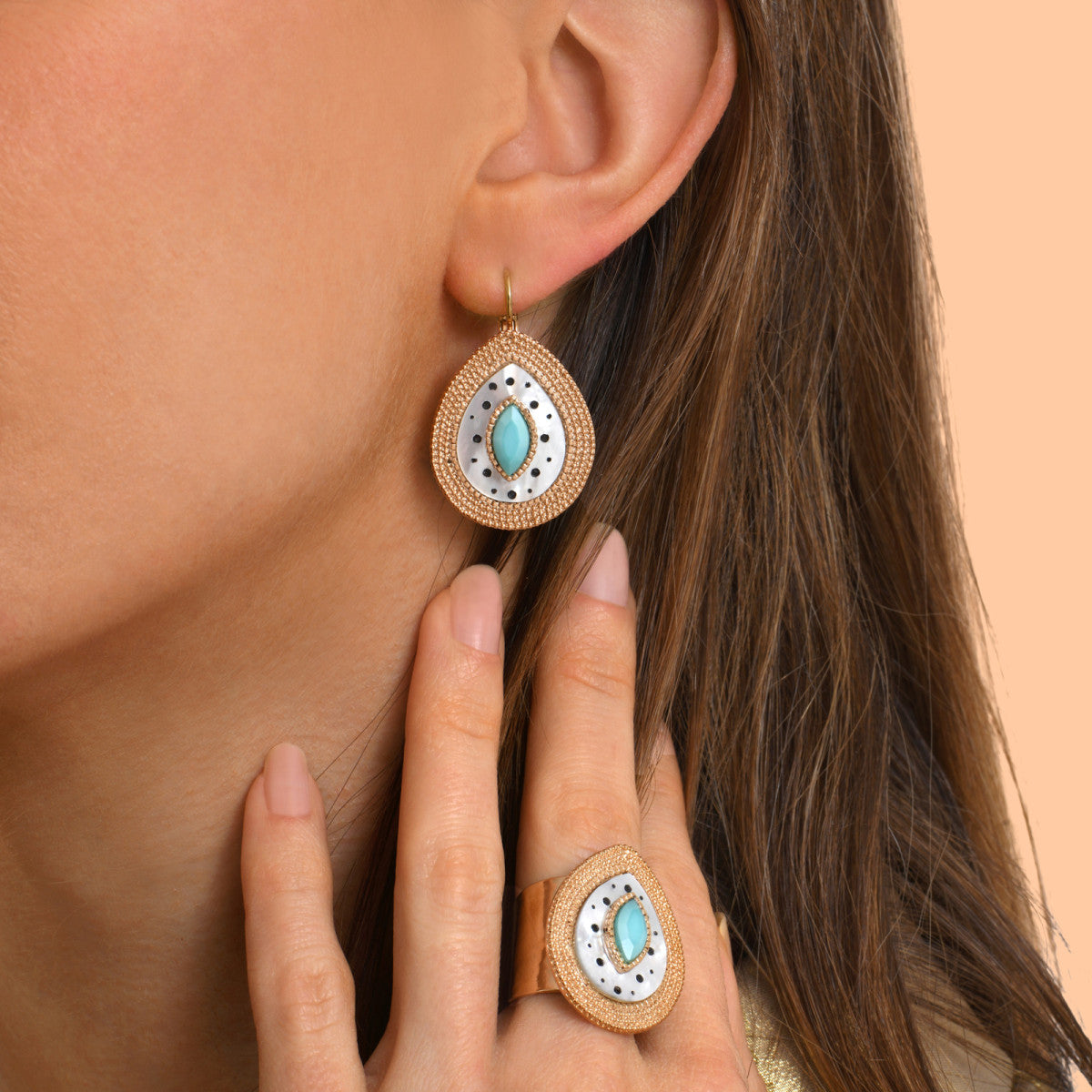 Bague cabochon Mindoro nacre medium - blanc Nacre turquoise