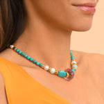 Collier court en perles gemmes et perles de rivière Tiki Turquoise