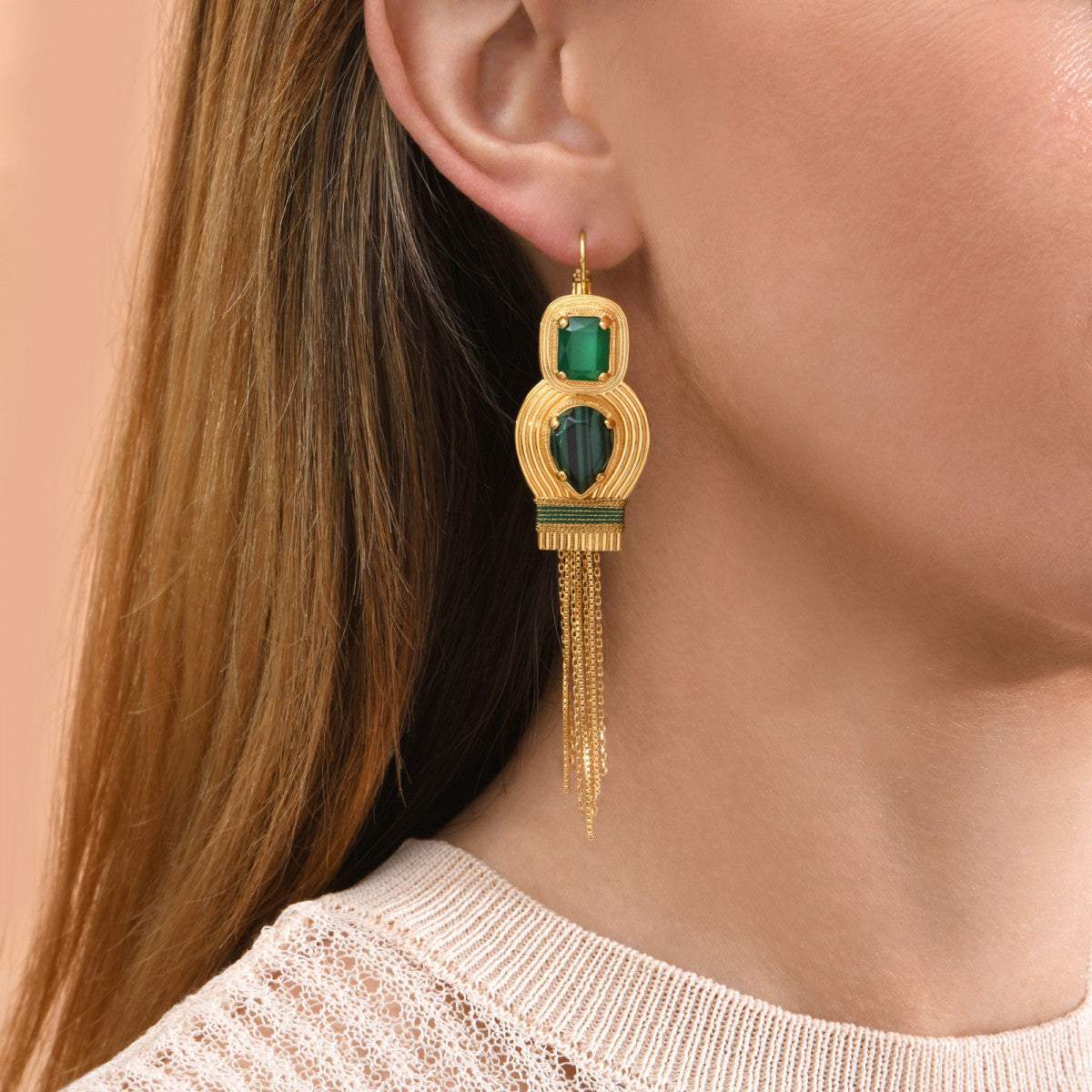 Boucles d'oreilles dormeuses couture cabochons pompon - vert Vert