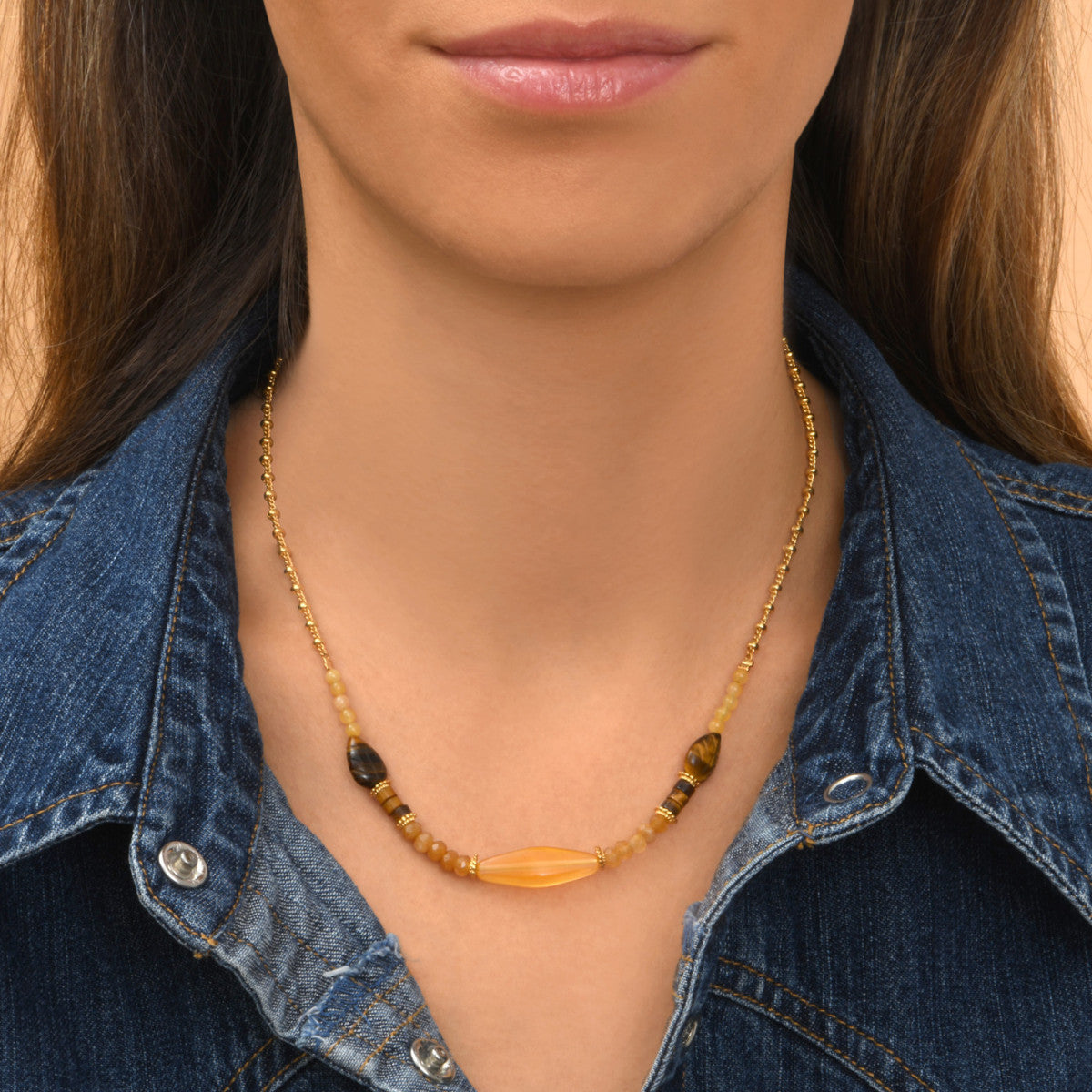 Collier court réglable Arizona Dream il de tigre et jade teinté jaune - doré Dore