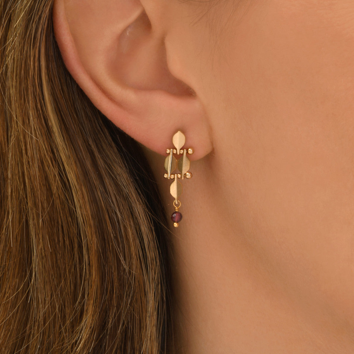 Mini boucles d'oreilles Babylone maille bijou grenat - doré Dore