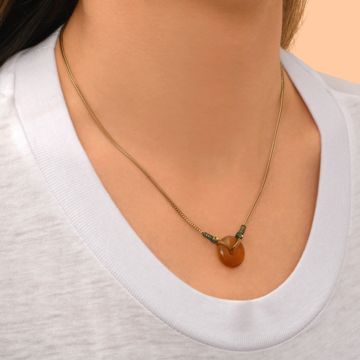 Collier pendentif réglable Babylone cornaline et fils de soie - orange Cornaline