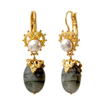 Boucles d'oreilles dormeuses Positano cabochon nacré labradorite - gris Nacre grise