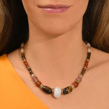 Collier court Tiki en perles dures - rose Rose
