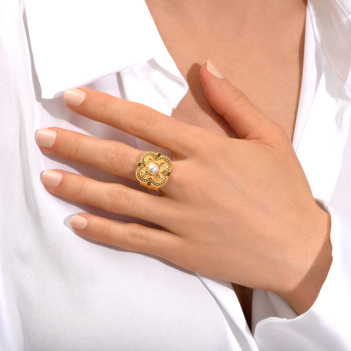 Bague ajustable Positano cabochon nacré et cristaux - blanc Nacre grise