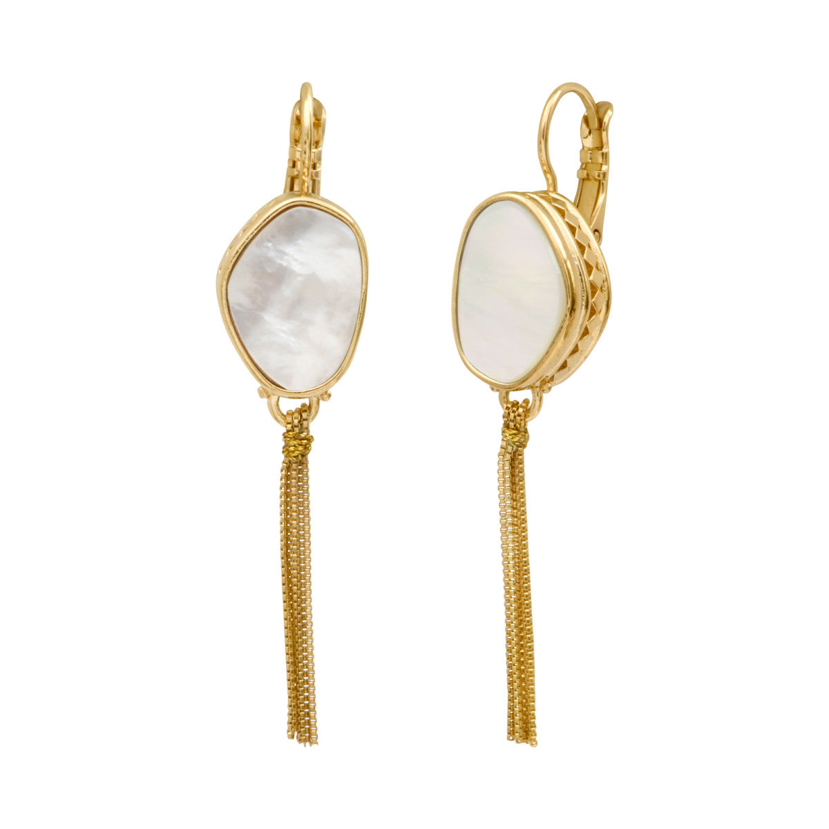Boucles d'oreilles dormeuses longues Noto cabochon en nacre - blanc Nacre