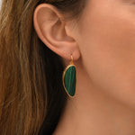 Grandes boucles d'oreilles dormeuses Noto cabochon malachite composite - vert Vert