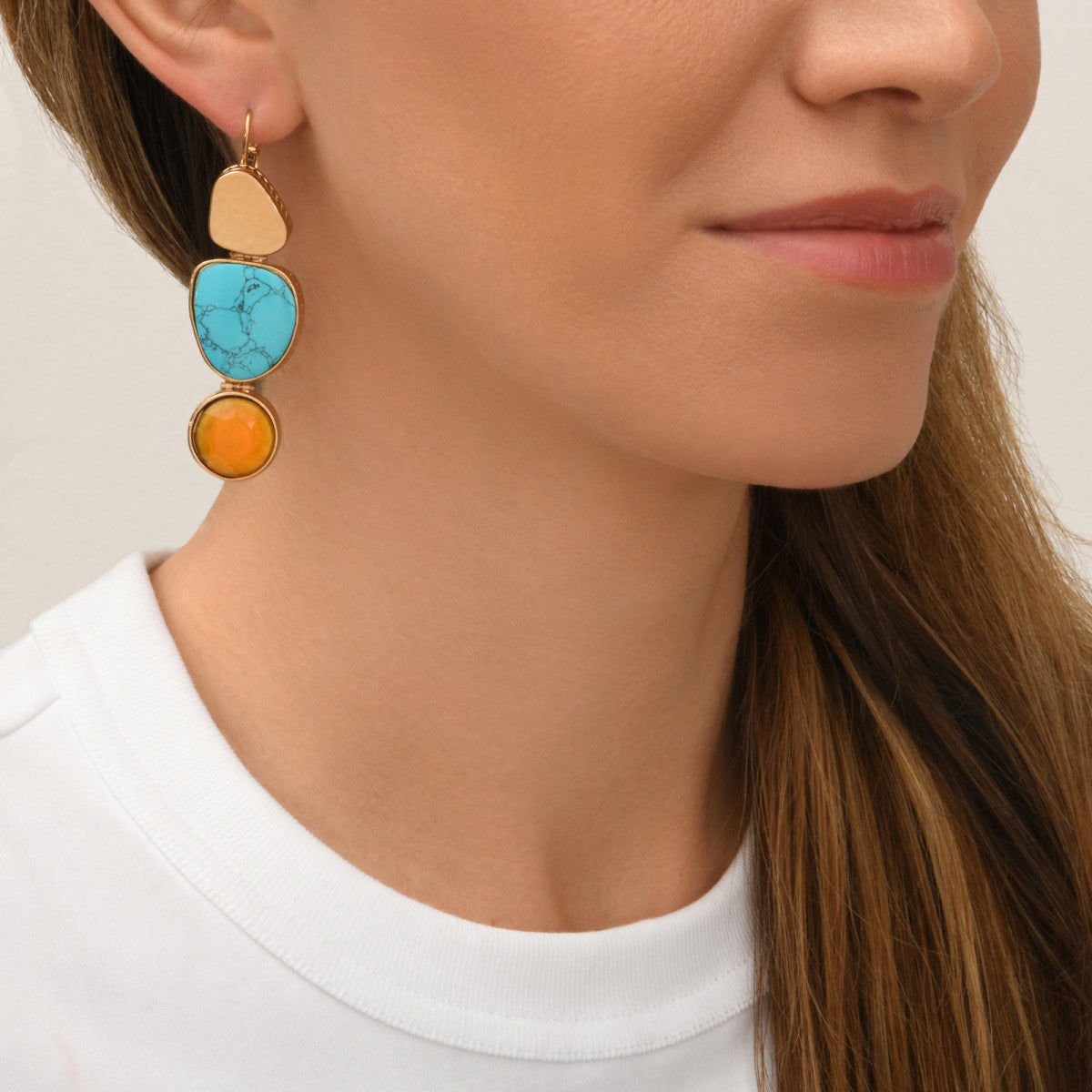 Boucles d'oreilles dormeuses Noto cabochon turquoise et pâte de verre - bleu Turquoise