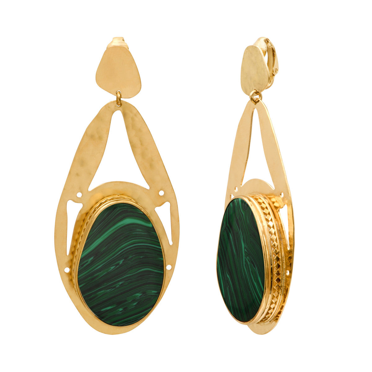 Boucles d'oreilles clips Noto en métal martelé ciselé cabochon malachite - vert Vert