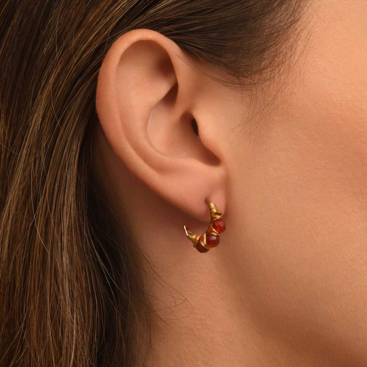 Mini boucles d'oreilles créoles Panarea tissées de cornaline - orange Cornaline
