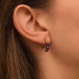 Mini boucles d'oreilles créoles Panarea tissées de lapis lazuli - bleu Lapis