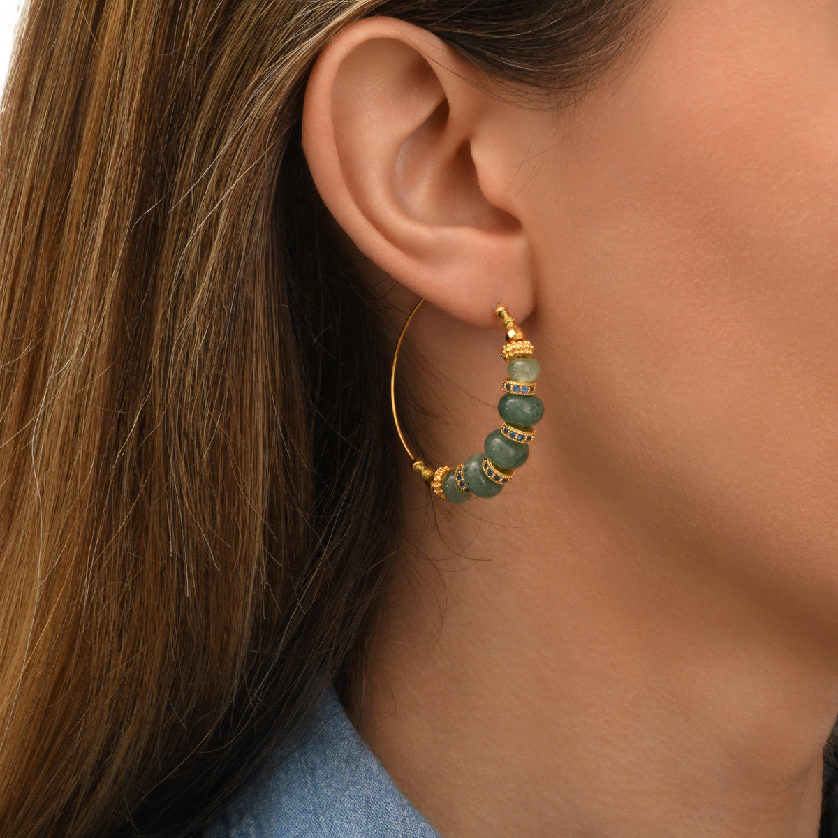 Boucles d'oreilles créoles Avola en métal doré et quartz teinté - bleu Bleu