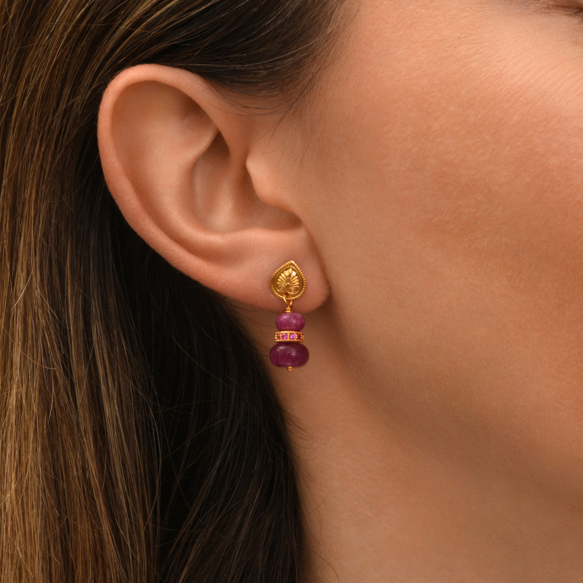 Boucles d'oreilles dormeuses Avola quartz teintés et zirconiums - violet Violet