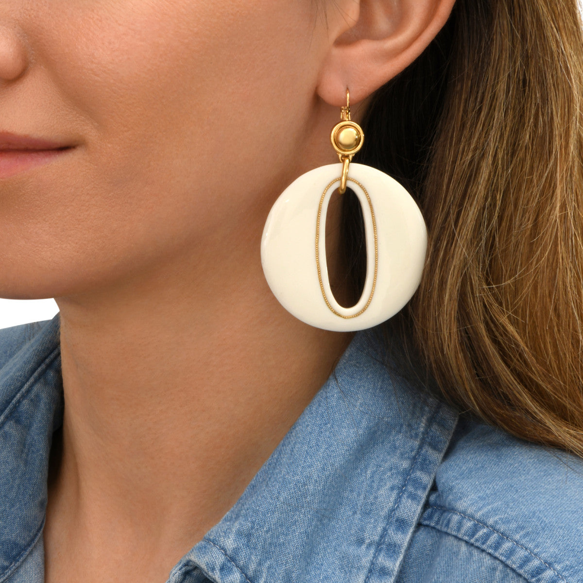Grosse boucles d'oreilles dormeuses Masseria en résine percée - blanc Blanc